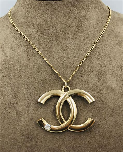 necklace with chanel logo|chanel logo necklace cheap.